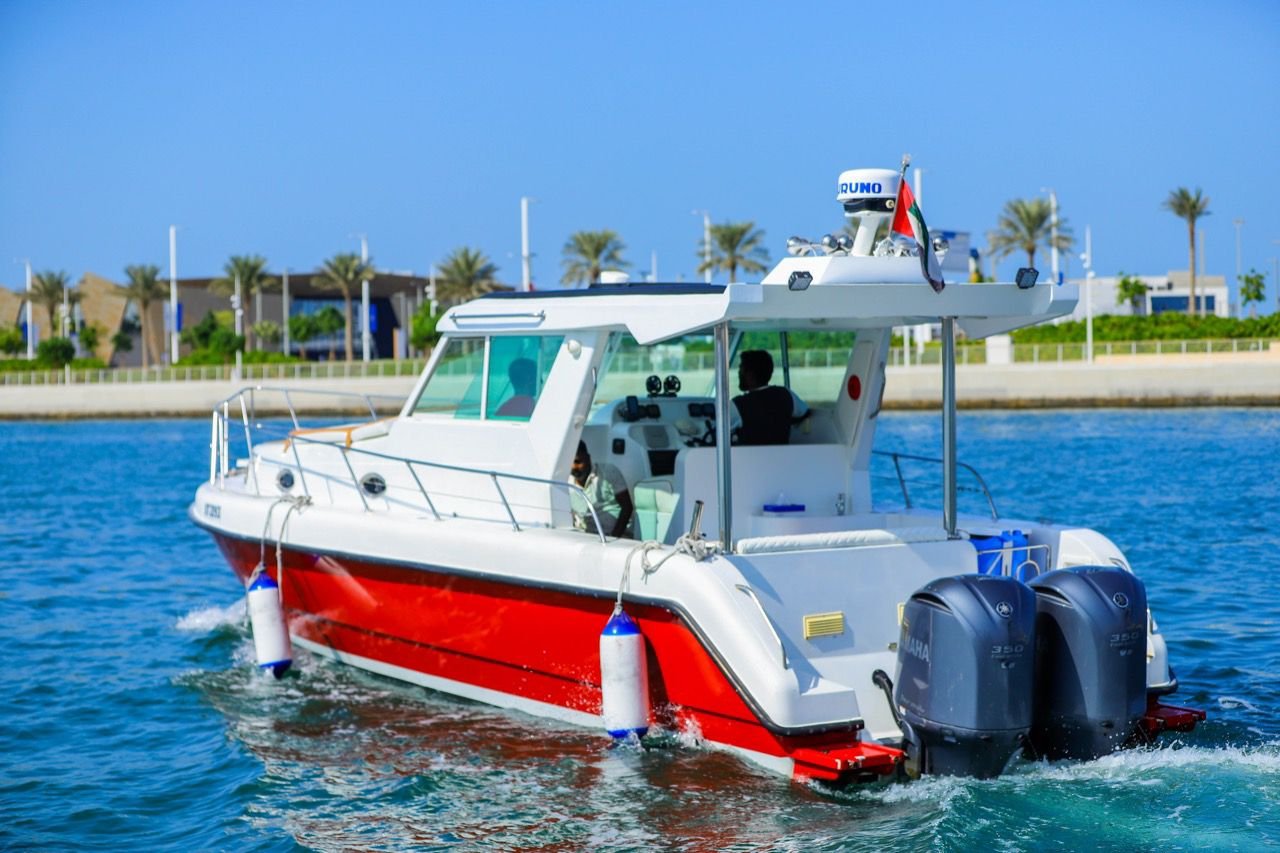 40ft Luxury Yacht View